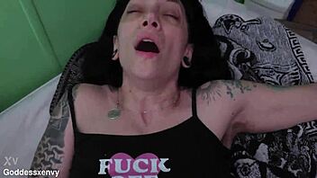 dream girlfriend wakes with passionate blowjob and creampie