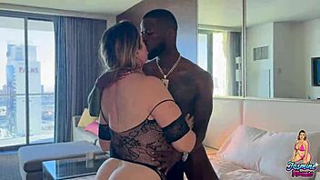 ace hardz pounds milf pussy sucks toes jasmine screams