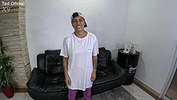 fiz meu amigo me dar o rabo 🍑💦 brazilian anal first time 😈