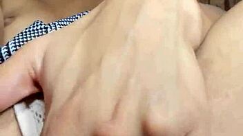 cute latina babe fingers tight pussy to orgasm 😊