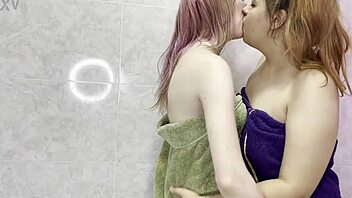 hey girls, let's soak the bath with our puffy nipple licks and pussy dives