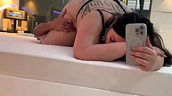 Magic mouth made fan cum in 90 seconds
