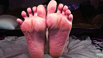 Kinky Amateur Couple Devours Huge Cock in Feet Licking Assfucking Frenzy