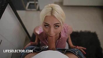 Lifeselector threesome pounding pussy and ass with lisi kitty?