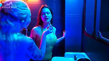 wanna taste this slut's pussy from nightclub toilet? bella mur & sofia simens
