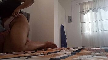 hot babe spreads ass in doggy style