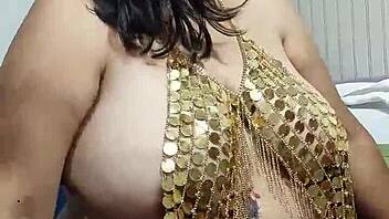 fat wife cheats hunting that massive cock deep