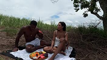 raw anal picnic with big cock friend 🍆💦