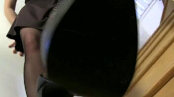 SHOE LICKING OFFICE BITCH OBEYS EVERY COMMAND
