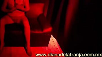 Oh, Delicious Squirting in Swingers' Nightclub Cabins!