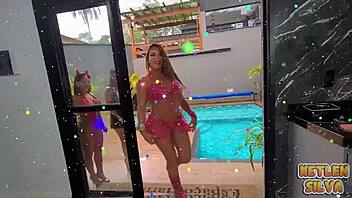 gostosas amiguinhas shaking asses and fucking hard in hot orgy