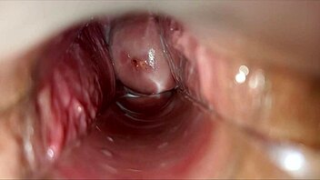 whoa, my vagina pulsates in wild speculum orgasm! 💦🔥😍