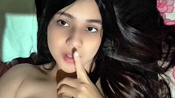 She cums hard in her wet pussy while boyfriend's away