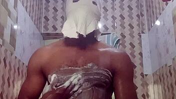 erotic homemade bath masturbation session revealed