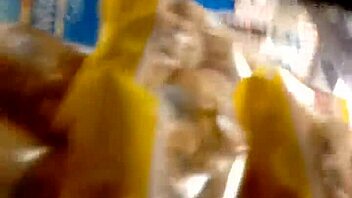hidden cam catches leggings ass tease retro style!