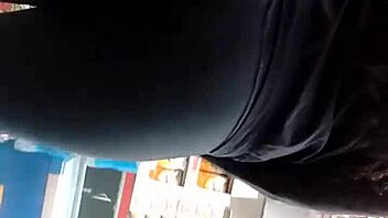 hidden cam catches leggings ass tease retro style!
