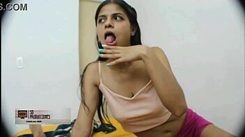 chupando y follando vagina mojada de latina petite 🔥💦🍆