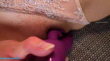 big tits beauty dildos to orgasm with bouncing boobs closeup