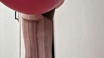 elza kom's sexy balloon ass worship tease 😈🎈🍑🔥
