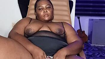 lonely bbw mara exotic squirts solo pussy play full vid 🔥💦
