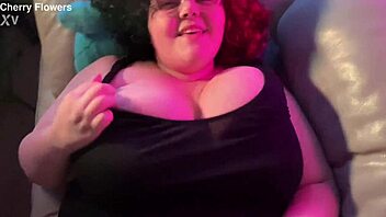 huge tits bbw rides missionary pov with her curvy body 😍🍑