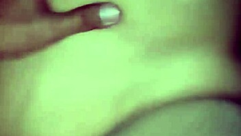 Istri Tetangga Colmek Big Tits Squirting Tease