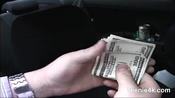 Sexy teen bitch deep cooch penetration after nasty blowjob