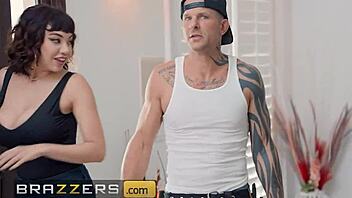 Brazzers Horny Puck's TV Fixed by Scott Nails' Huge Cock