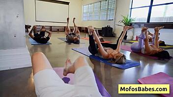 horny big tit blonde 😈 sucks huge cock during yoga class 💦 lindsey lakes johnny love