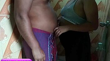 Amateur Bangladeshi Bride Fucks Friend at Wedding Hard!