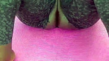 hey ebony milf, your morning workout pussy spread looks so inviting!