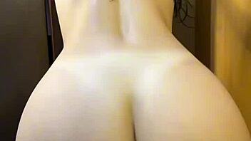 Sexy Young Amateur Emerges Straight Out Of The Shower