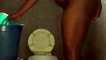 Curvy Naijahomemadepussy morning shower homemade softcore
