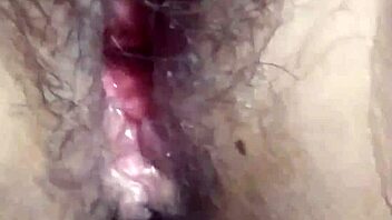 german hairy pussy gapes with farting beaver sounds