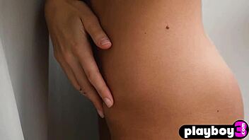 Exposin' my petite blonde milf body wow