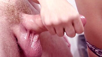 Rodnar rakwud pounds sex toy as luna luxe worships his feet