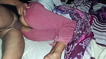 Padrastro B Entra En La Madrugada A Mi Habitación Y Me Folla Por Detrás