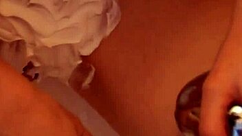 Shaving My Pussy In The Shower