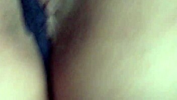 CHEATING WIFE SUCKS STRANGER OUTDOORS THEN GETS CREAMPIED