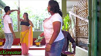 Indian couple swaps partners during wild Holi party
