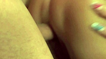 Blonde mature enjoys intense pounding and release