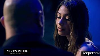 Deeper gorgeous baddie xxlayna marie unleashes her deepest kinks