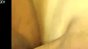 laatinaa69 moans as sugardaddy fucks her