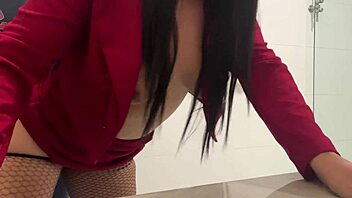 Busty Babe Gets Standing Creampie In Office Bathroom