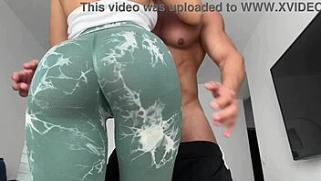 my coach cheats on his girlfriend with my huge ass in leggings