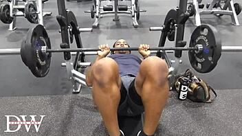 Athletic bodybuilder does fullbody workout routine
