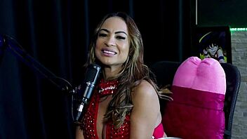 adora dar o cu fica alegre quando bebe