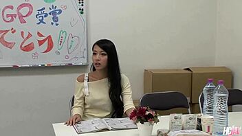 Japanese babe offers her hole to two studs