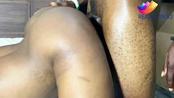 Make up sex hits differently and she squirts all over