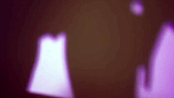 Angie Lynx Gets Fucked During Art Exhibition